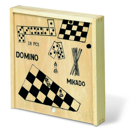 4 juegos en caja de madera Trikes
